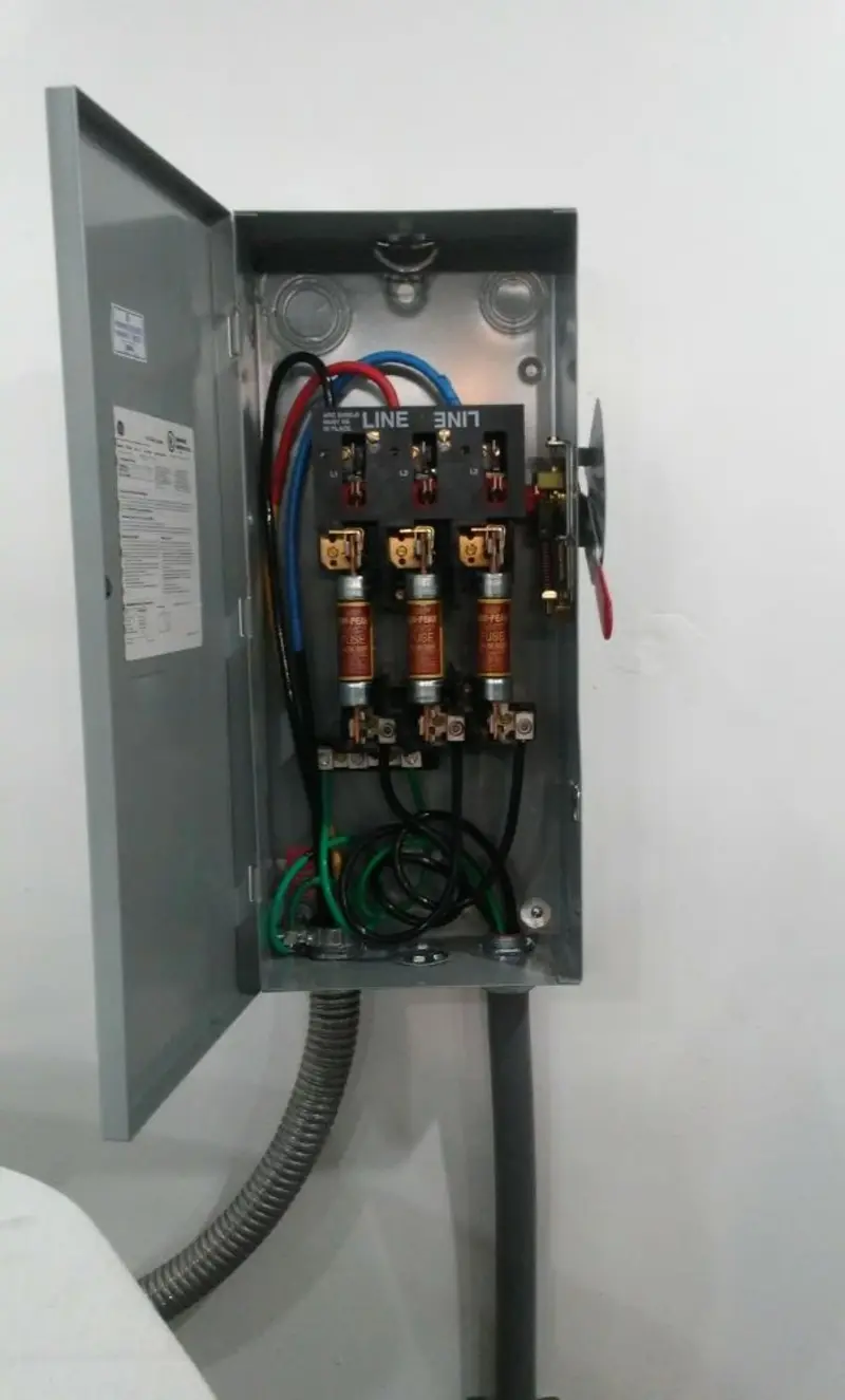 Three-phase disconnect switch installed for Electrical Wiring & Rewiring in Whiteville